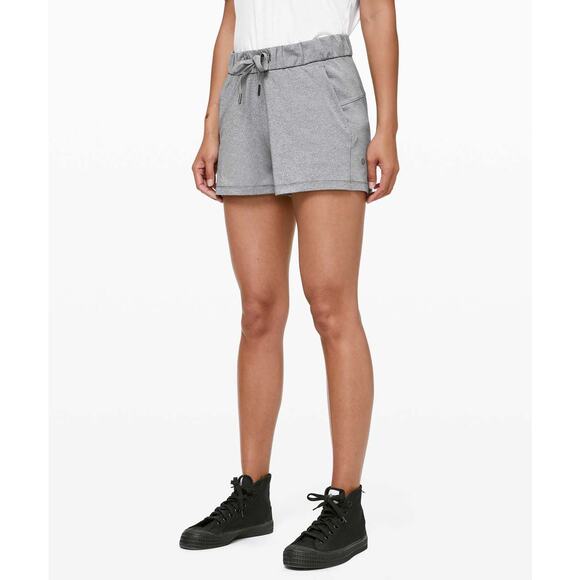 Lululemon On The Fly Shorts 2.5" Heathered Gray 4 - Picture 1 of 7